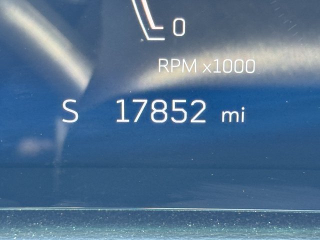 2024 Cadillac XT4 Premium Luxury FWD