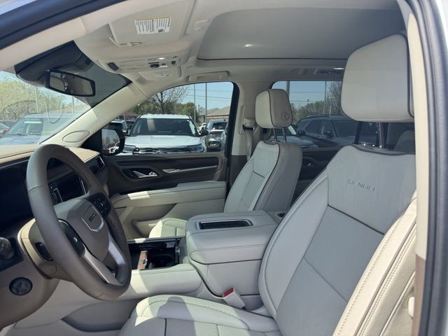 2024 GMC Yukon XL Denali 4WD