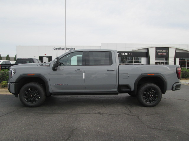 2025 GMC Sierra 2500HD AT4 4WD 159WB