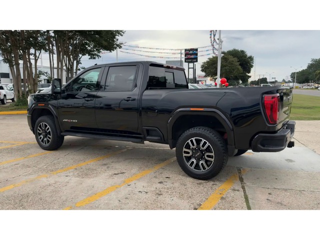 2023 GMC Sierra 2500HD AT4 4WD 159WB