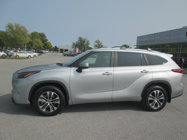 2023 Toyota Highlander XLE AWD