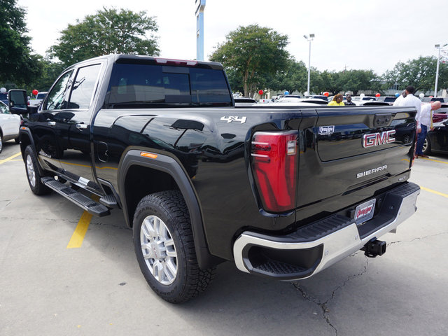 2024 GMC Sierra 2500HD SLT 4WD 159WB