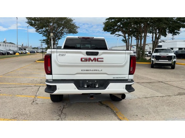 2022 GMC Sierra 2500HD Denali 4WD 159WB