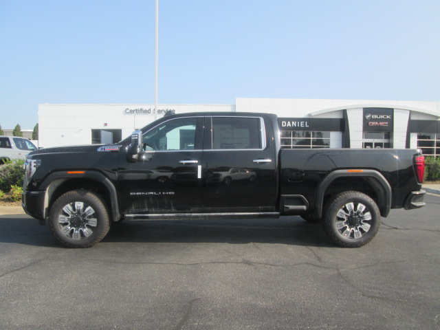 2025 GMC Sierra 2500HD Denali 4WD 159WB