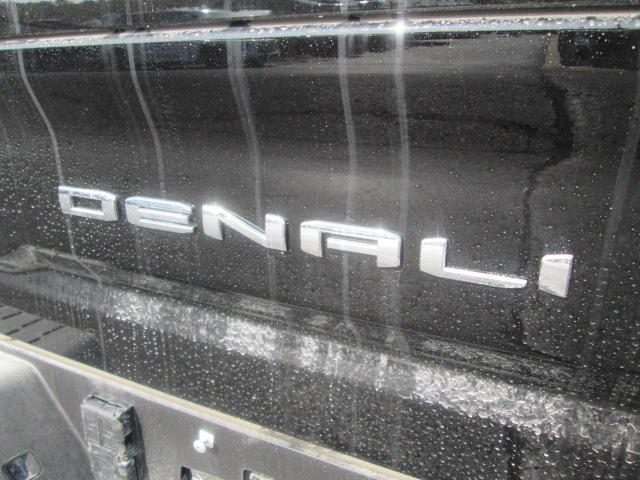 2025 GMC Sierra 2500HD Denali 4WD 159WB