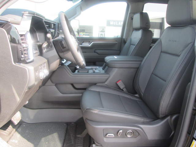 2025 GMC Sierra 2500HD Denali 4WD 159WB