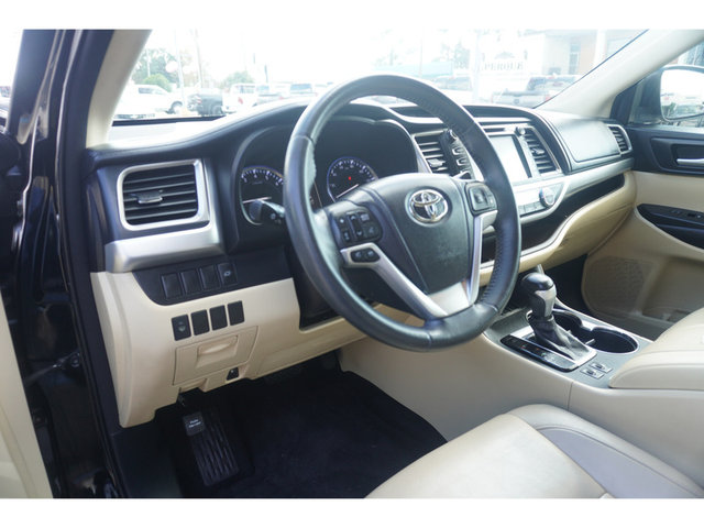 2014 Toyota Highlander XLE FWD