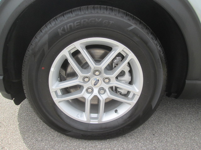 2025 Ford Explorer Active RWD