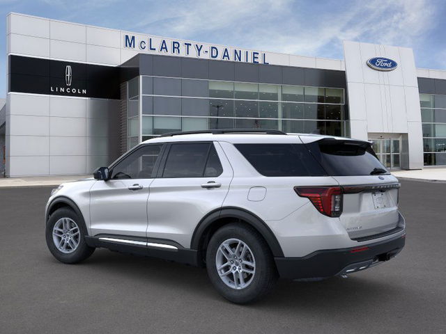 2025 Ford Explorer Active RWD