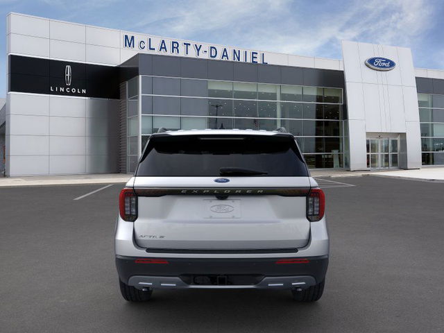 2025 Ford Explorer Active RWD