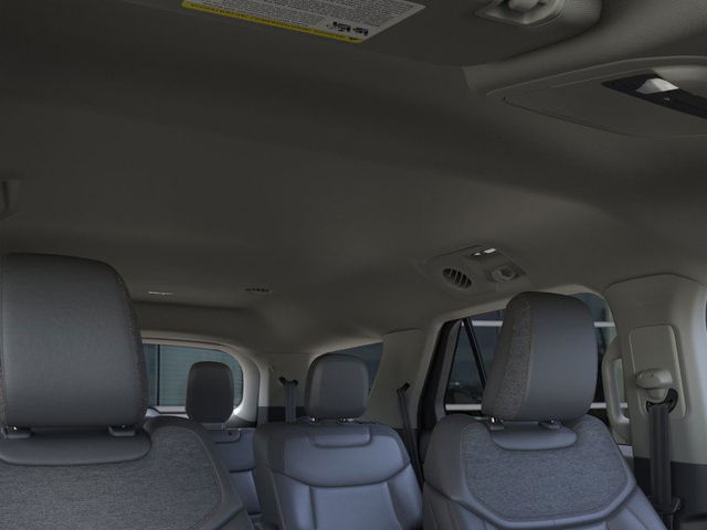 2025 Ford Explorer Active RWD
