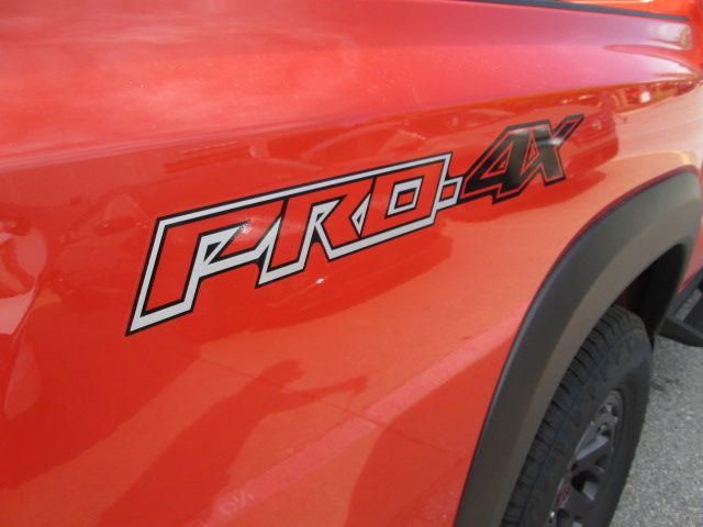 2025 Nissan Frontier PRO-4X 4WD