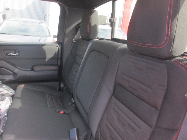 2025 Nissan Frontier PRO-4X 4WD