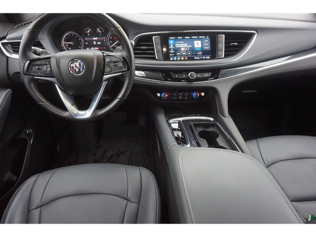 2023 Buick Enclave Essence AWD