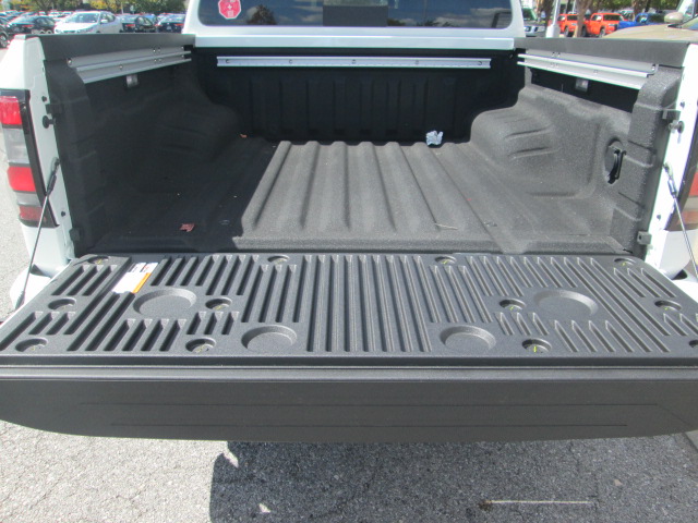 2025 Nissan Frontier SV 2WD