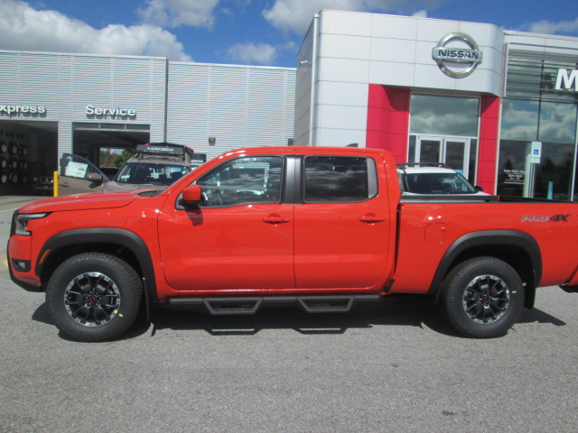2025 Nissan Frontier PRO-4X 4WD