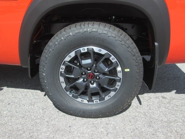 2025 Nissan Frontier PRO-4X 4WD