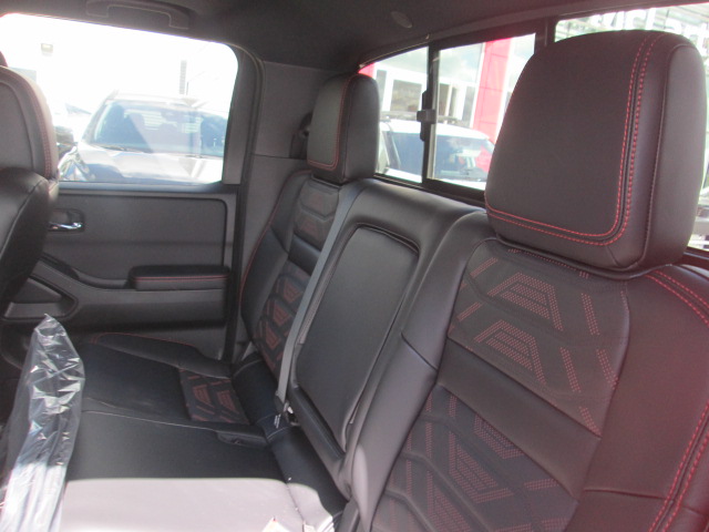 2025 Nissan Frontier PRO-4X 4WD