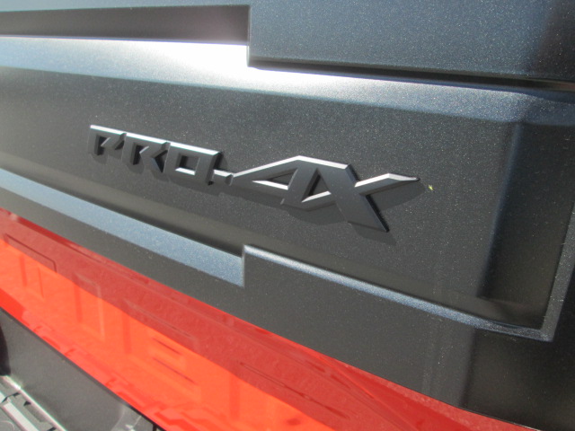 2025 Nissan Frontier PRO-4X 4WD