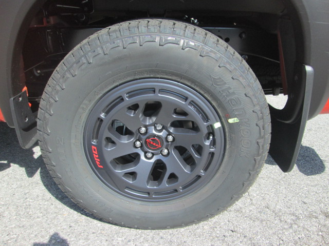 2025 Nissan Frontier PRO-4X 4WD