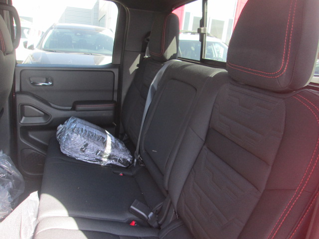 2025 Nissan Frontier PRO-4X 4WD
