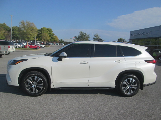 2021 Toyota Highlander XLE FWD