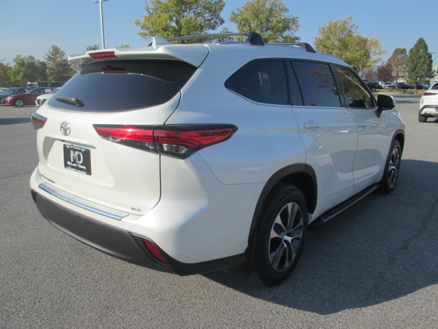 2021 Toyota Highlander XLE FWD