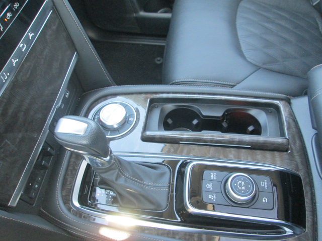 2023 Nissan Armada Platinum 4WD