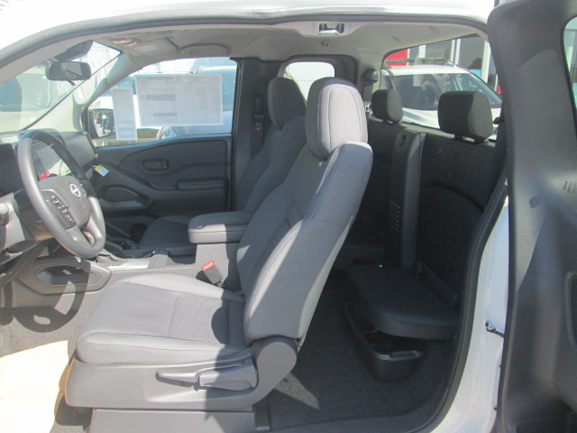 2025 Nissan Frontier S 4WD