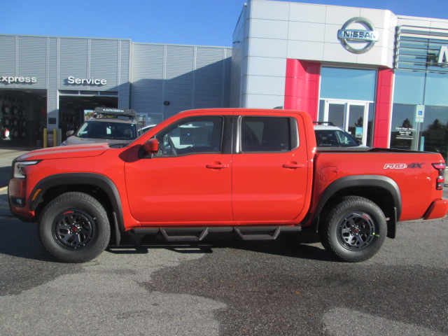 2025 Nissan Frontier PRO-4X 4WD