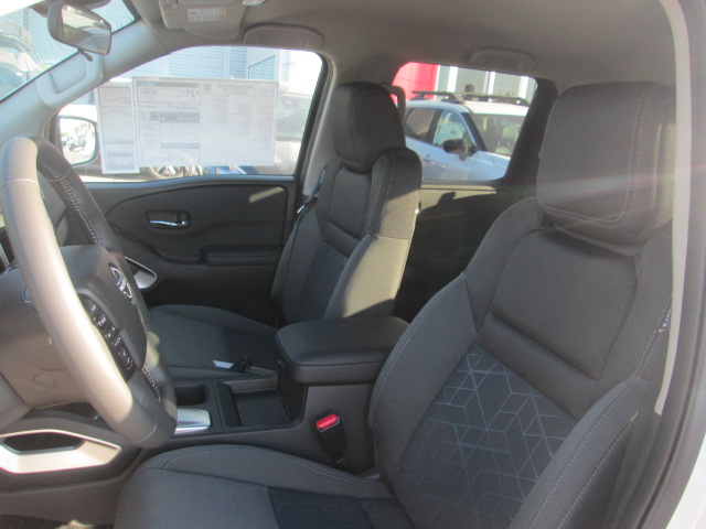 2025 Nissan Frontier SV 2WD