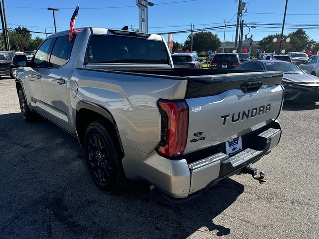 2022 Toyota Tundra Platinum 4WD 5.5ft Bed