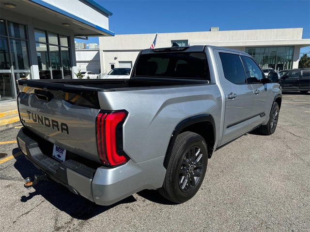 2022 Toyota Tundra Platinum 4WD 5.5ft Bed