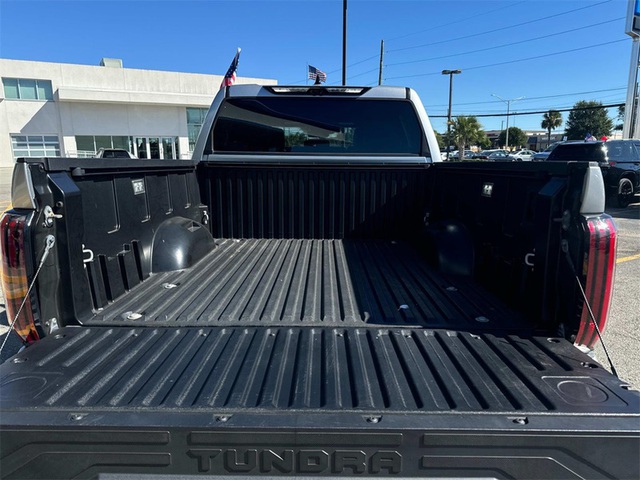 2022 Toyota Tundra Platinum 4WD 5.5ft Bed