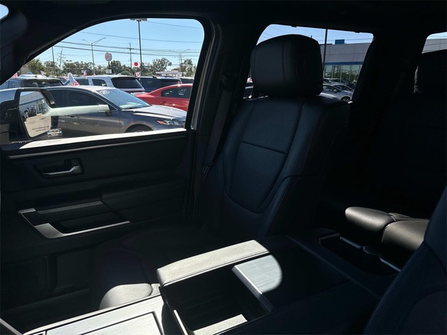 2022 Toyota Tundra Platinum 4WD 5.5ft Bed