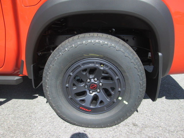 2025 Nissan Frontier PRO-4X 4WD