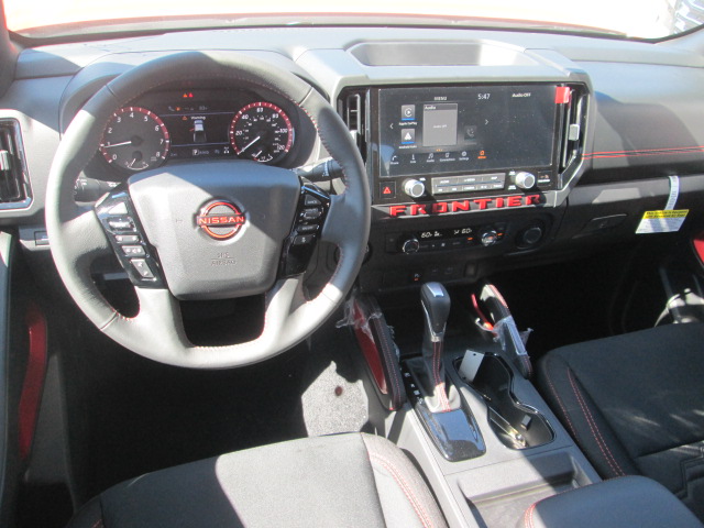 2025 Nissan Frontier PRO-4X 4WD