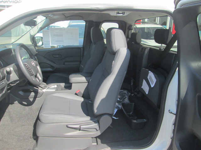 2025 Nissan Frontier S 4WD