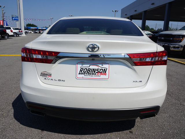 2014 Toyota Avalon XLE