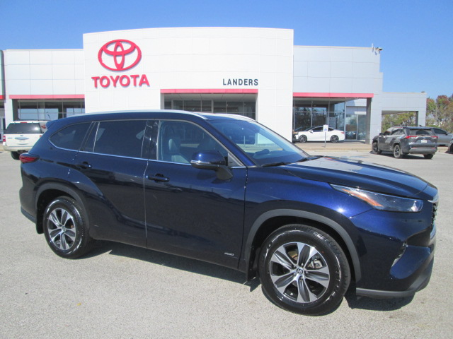 2022 Toyota Highlander XLE AWD