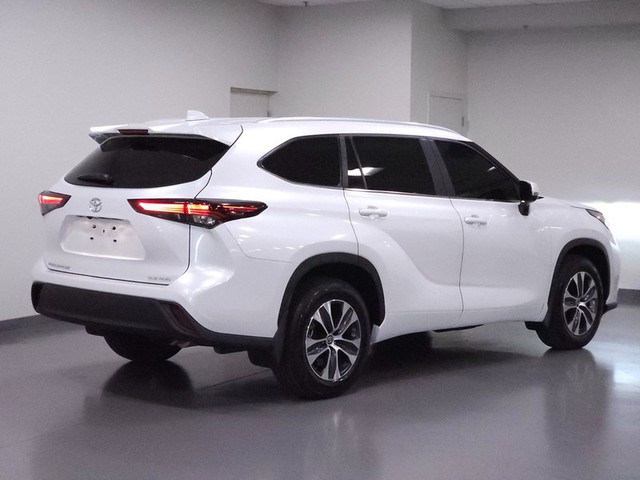 2024 Toyota Highlander XLE AWD