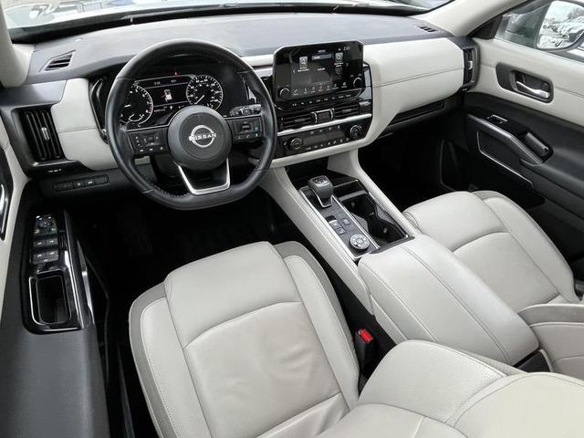 2024 Nissan Pathfinder SL 4WD