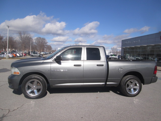 2012 Ram 1500 Express 4WD 140WB