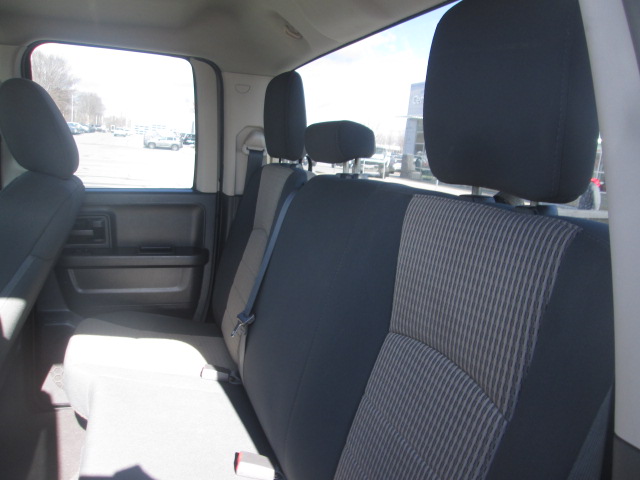 2012 Ram 1500 Express 4WD 140WB