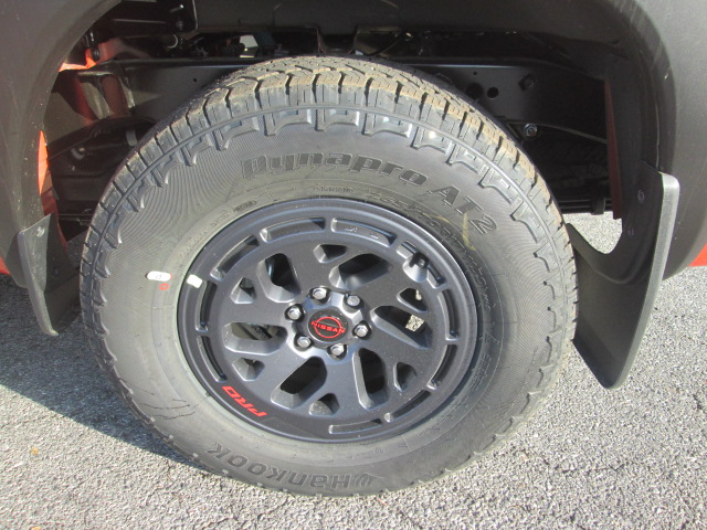 2025 Nissan Frontier PRO-4X 4WD