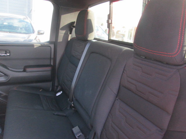 2025 Nissan Frontier PRO-4X 4WD