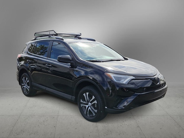 2018 Toyota RAV4 LE FWD