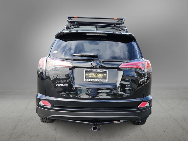 2018 Toyota RAV4 LE FWD