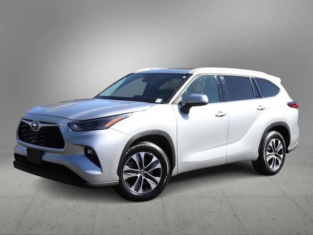 2022 Toyota Highlander XLE FWD