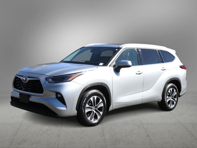 2022 Toyota Highlander XLE FWD